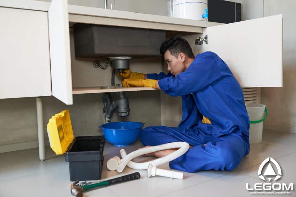 Why Hiring Professional Plumbing Services is Essential